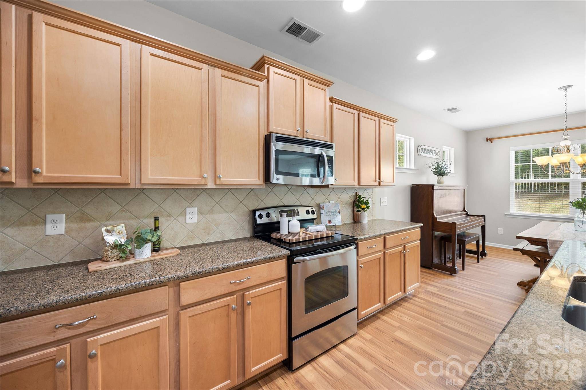 1521 Deer Meadows DR, Waxhaw, NC 28173