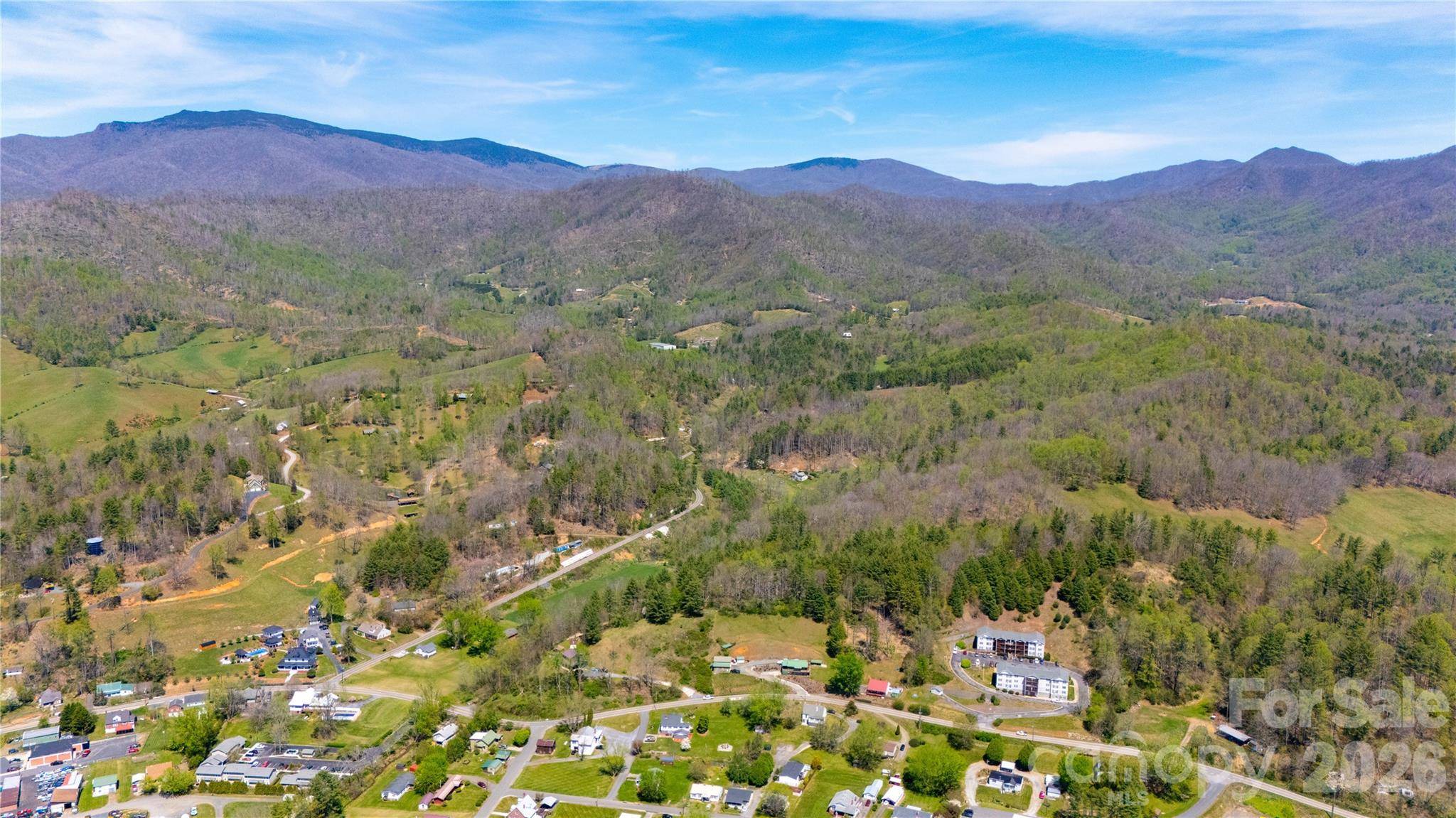000 Mitchell AVE, Bakersville, NC 28705