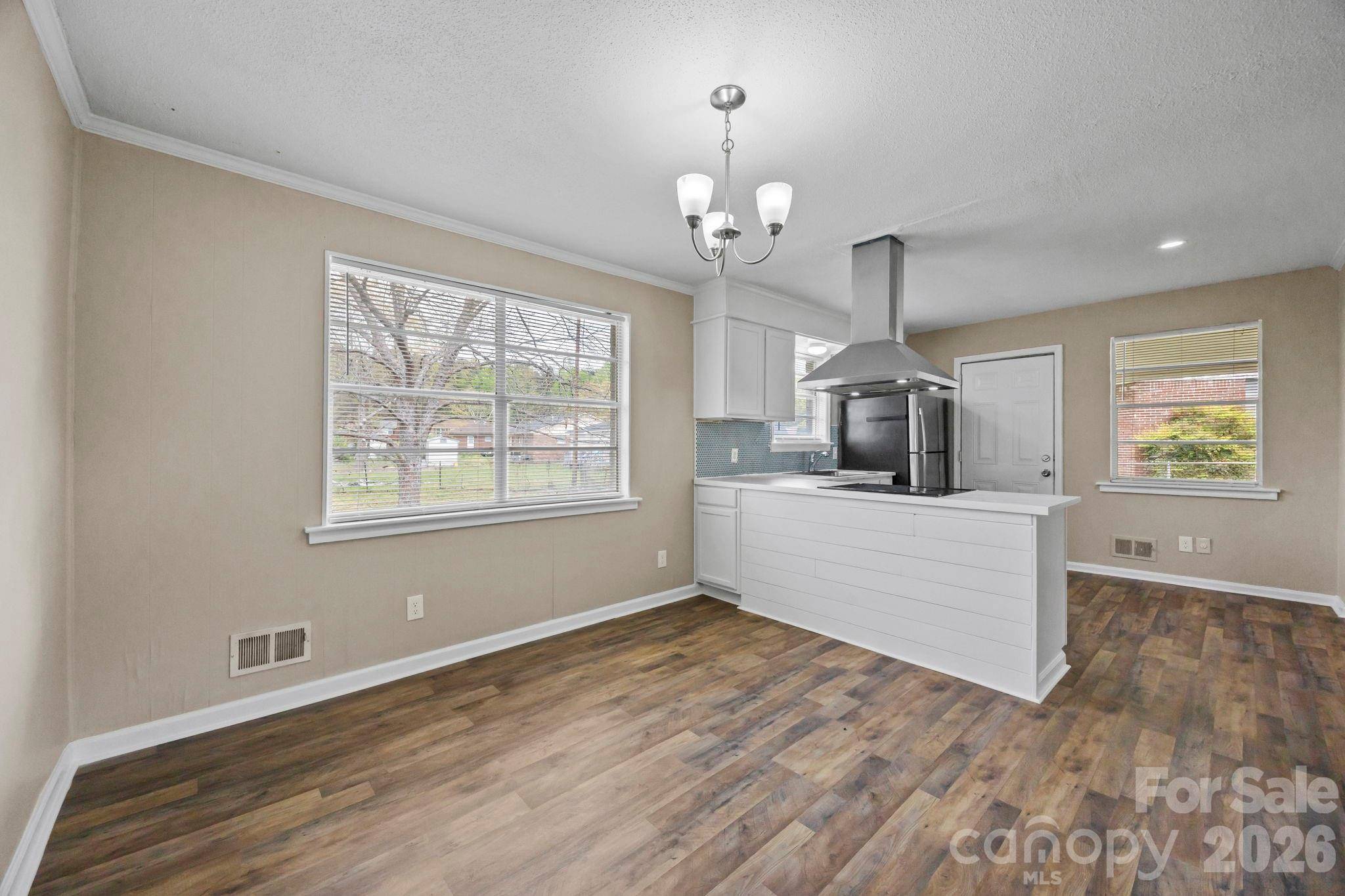 219 Dixon DR, Columbia, SC 29203