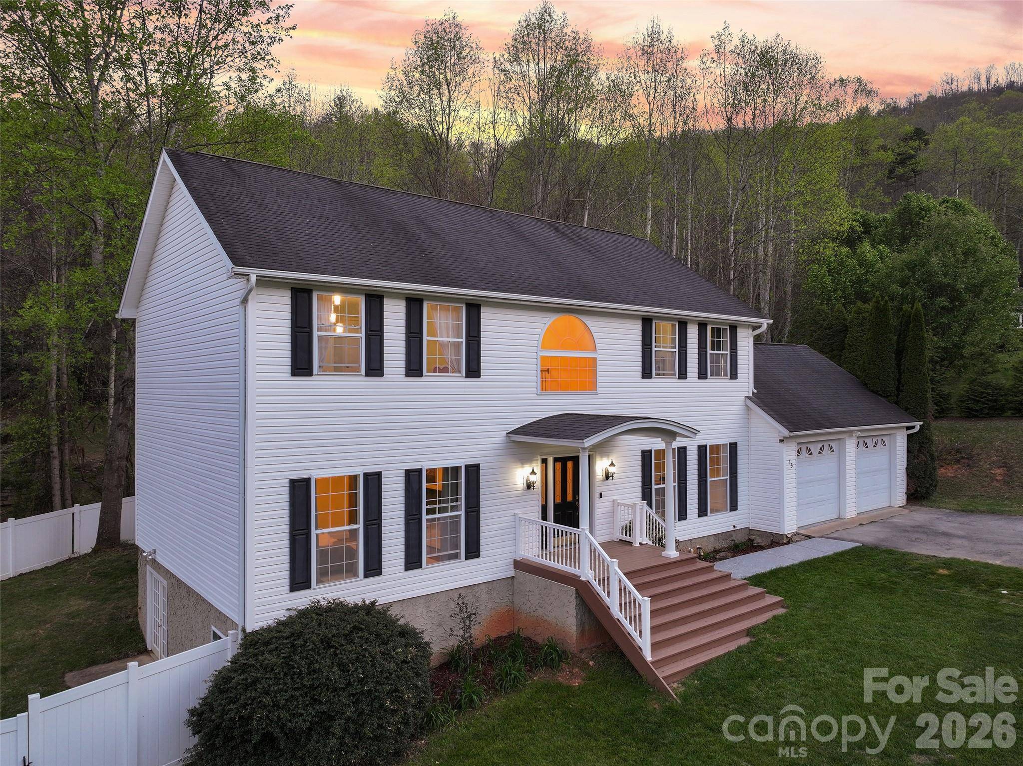 15 Kylie Grace LN, Candler, NC 28715