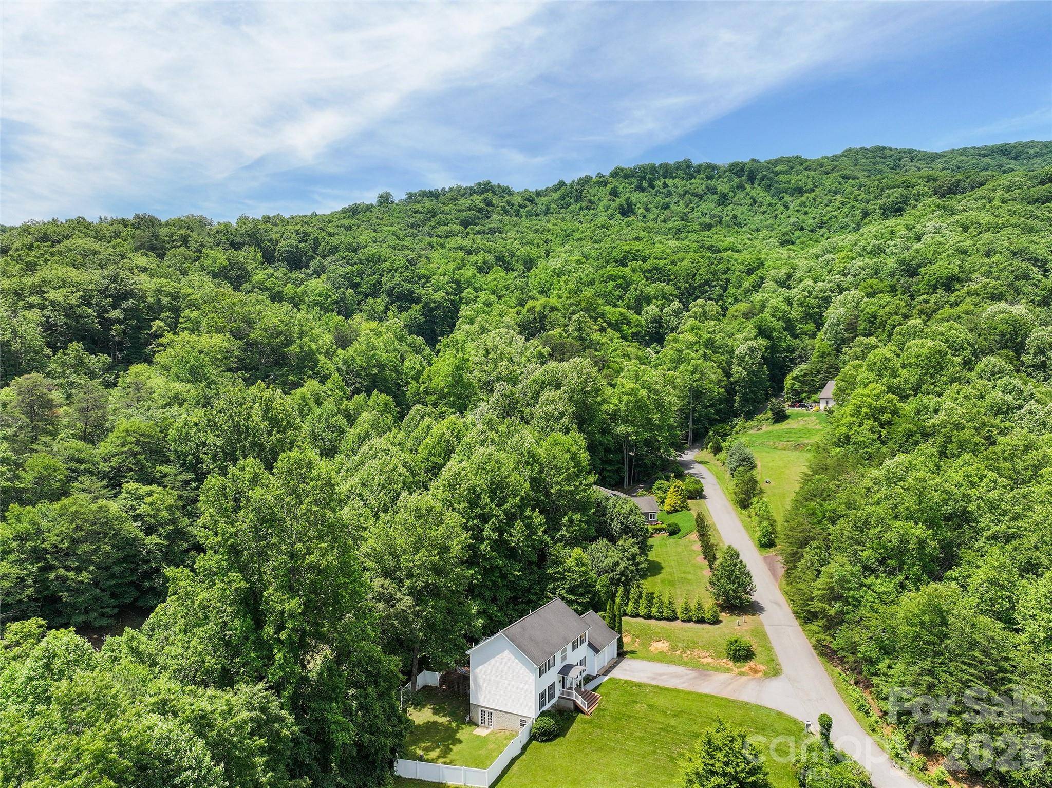 15 Kylie Grace LN, Candler, NC 28715