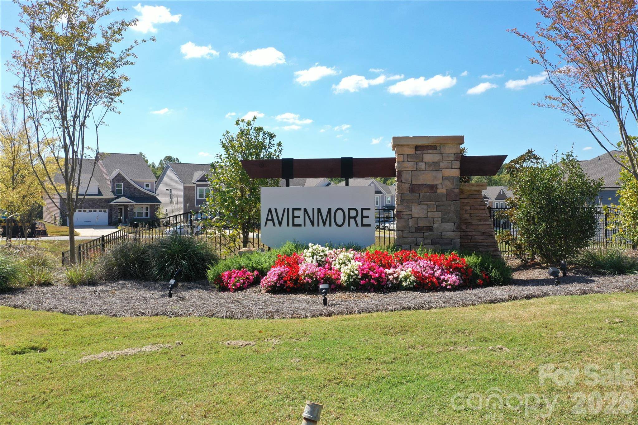 11229 Lochmere RD, Charlotte, NC 28278