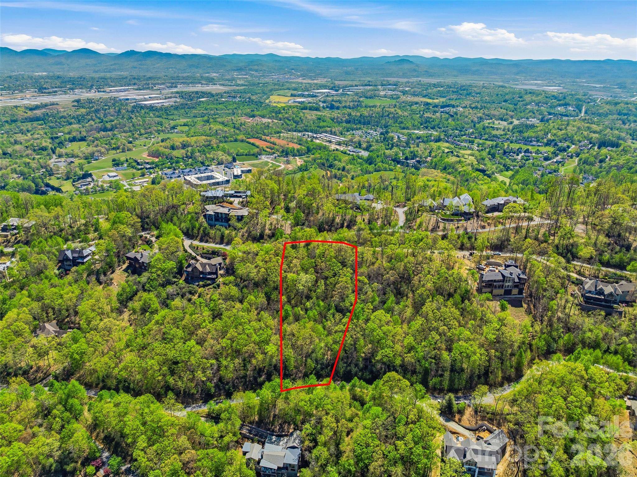 27 Deer Grass CT, Arden, NC 28704