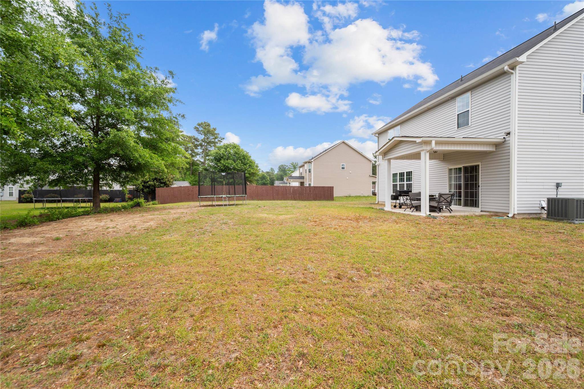 1116 Mayfern DR, Hope Mills, NC 28348