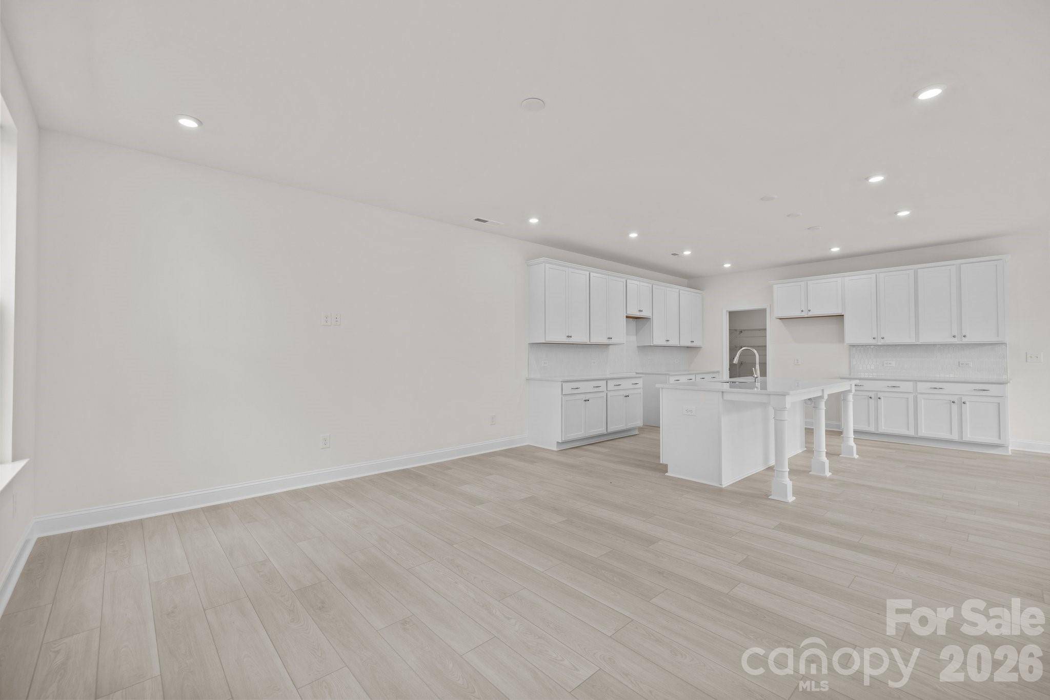2926 Clyde DR, Charlotte, NC 28208
