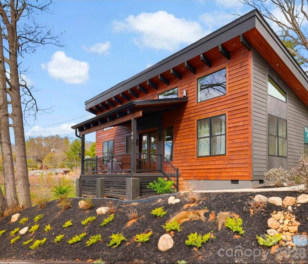 90 Summitt ST, Waynesville, NC 28786