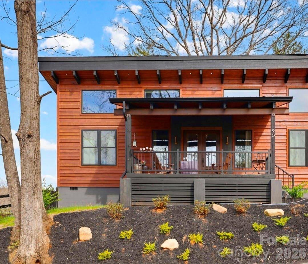 90 Summitt ST, Waynesville, NC 28786