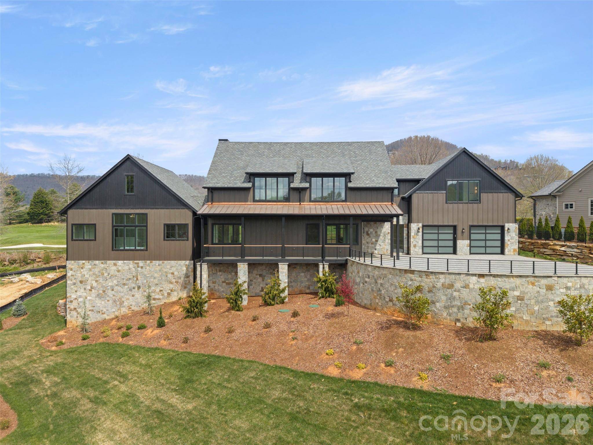 6 Walnut Valley Pkwy, Arden, NC 28704
