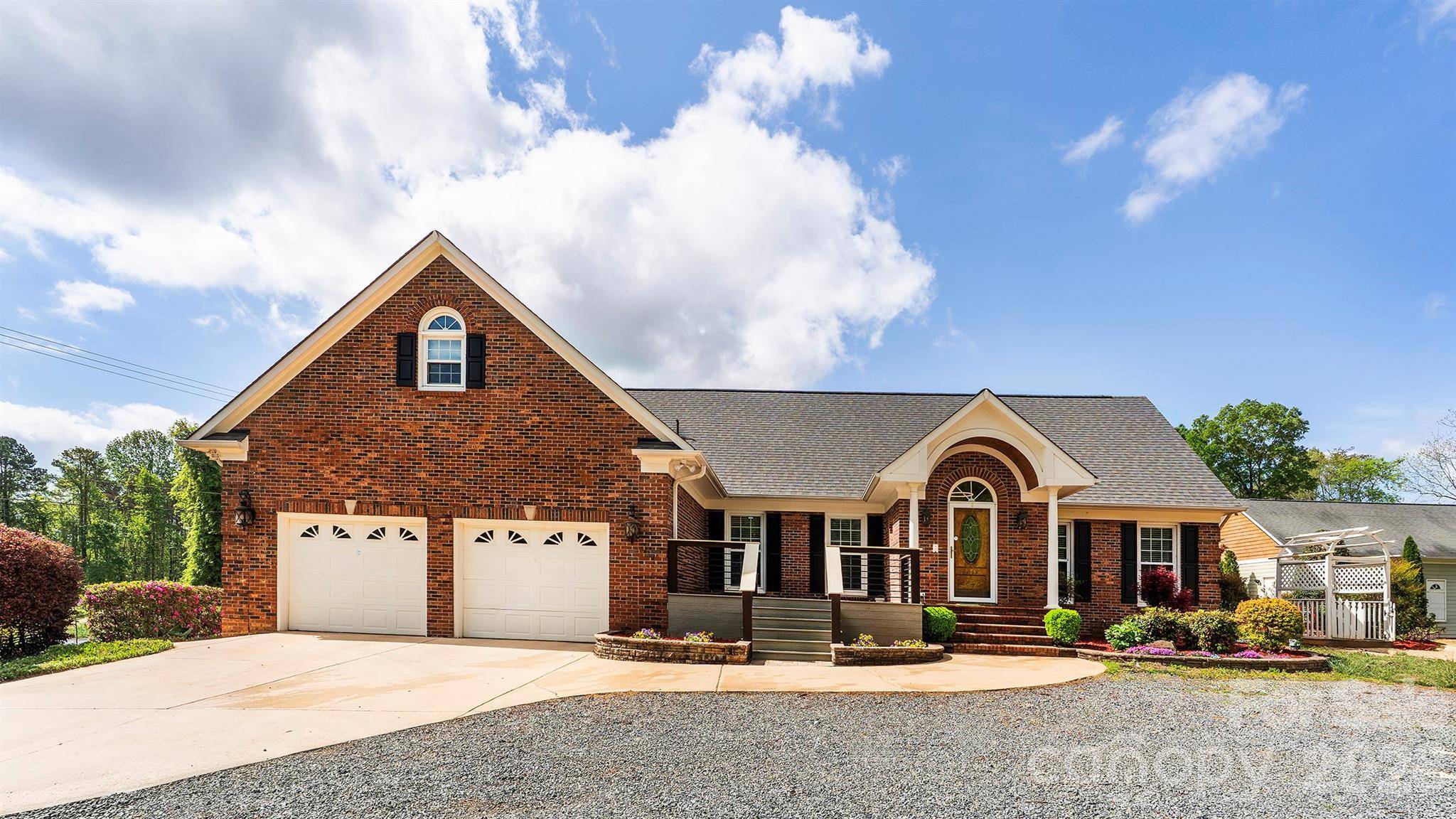 8219 Starnes Randall RD, Charlotte, NC 28215