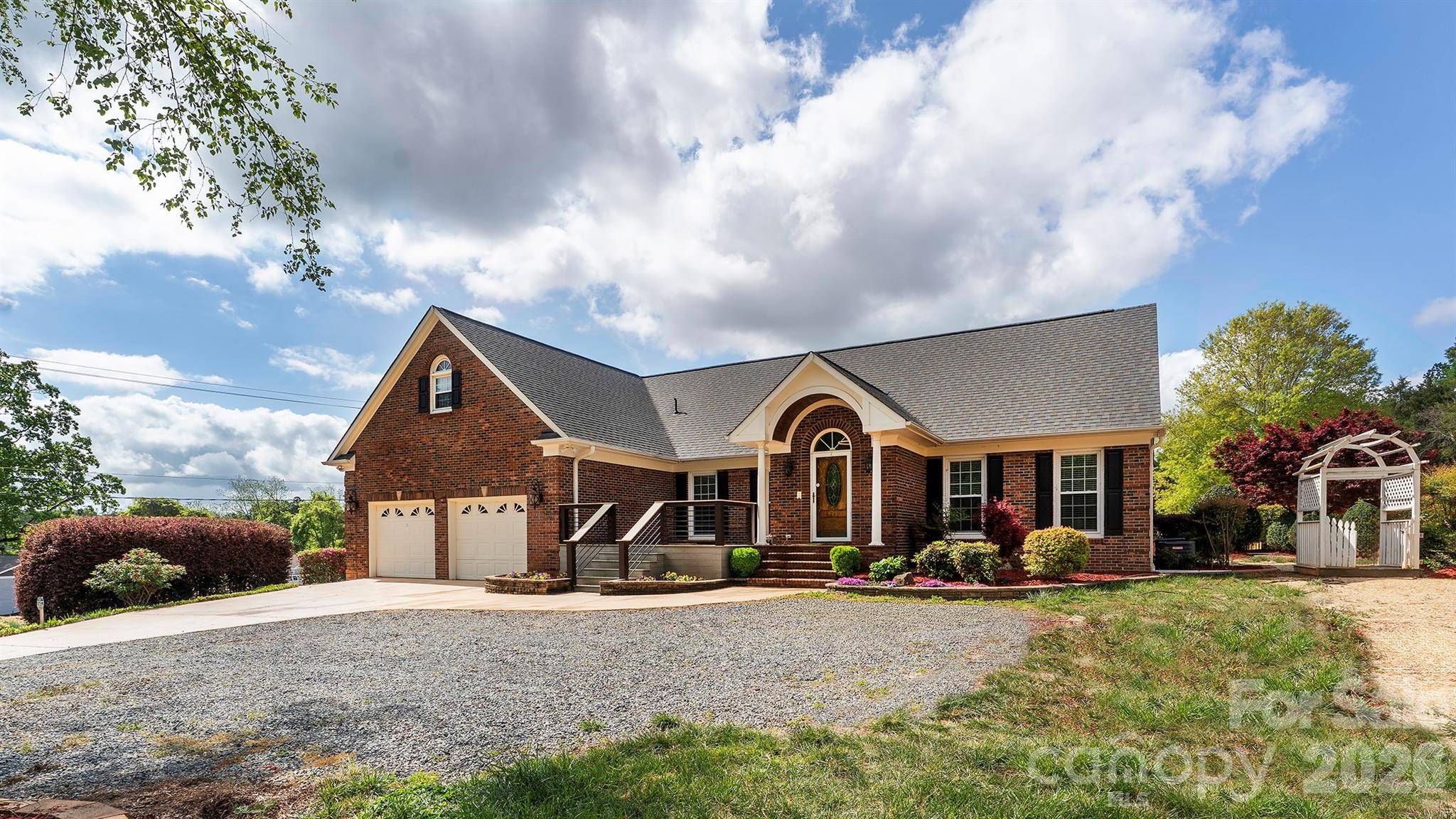 8219 Starnes Randall RD, Charlotte, NC 28215