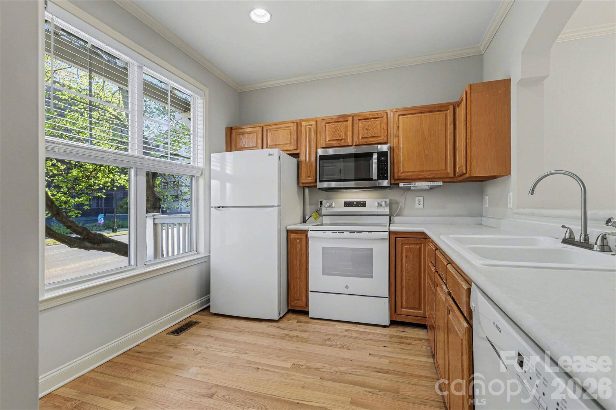 841 W 4th ST, Charlotte, NC 28202