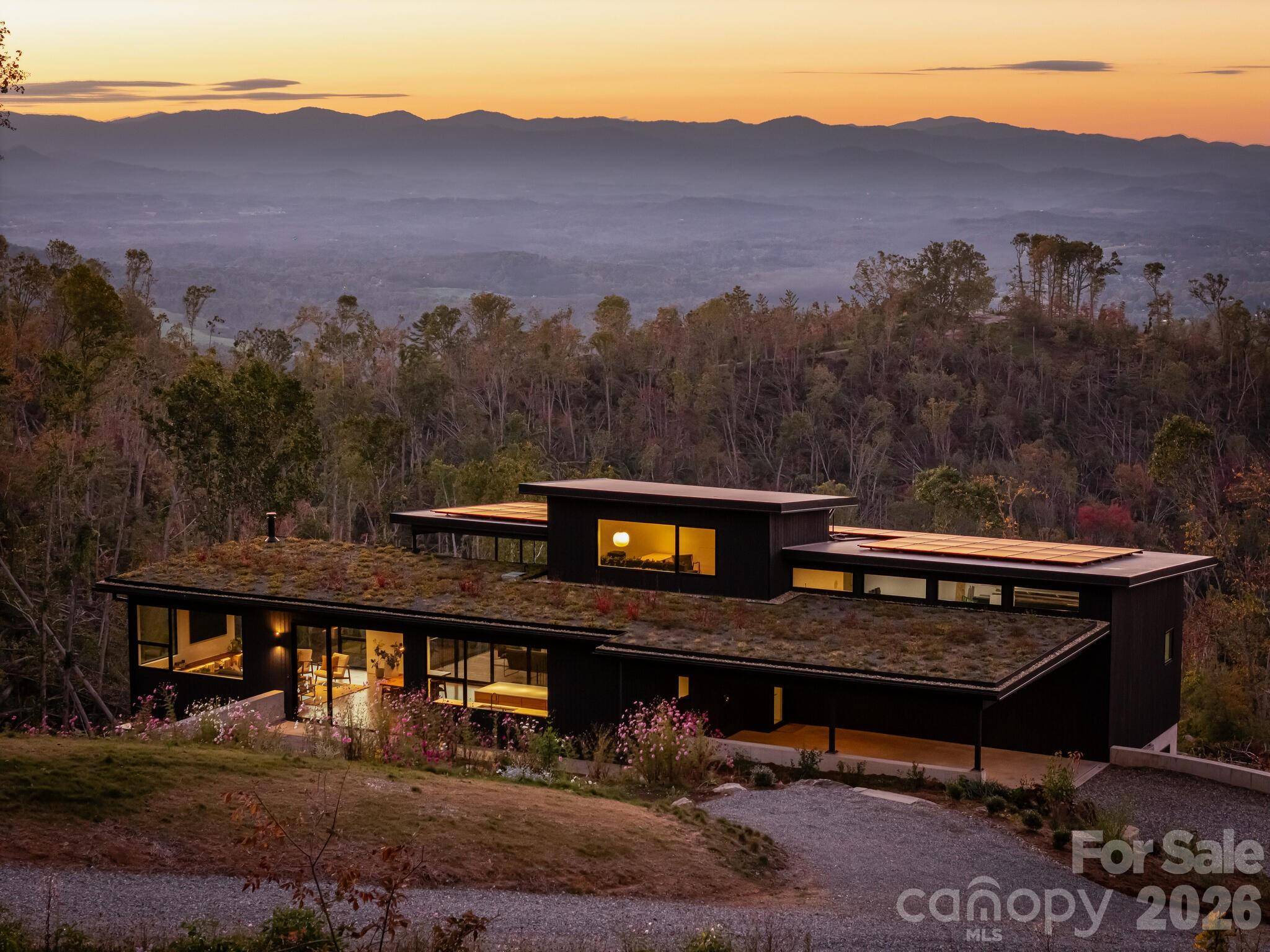 122 Elk Wallow TRL, Asheville, NC 28804