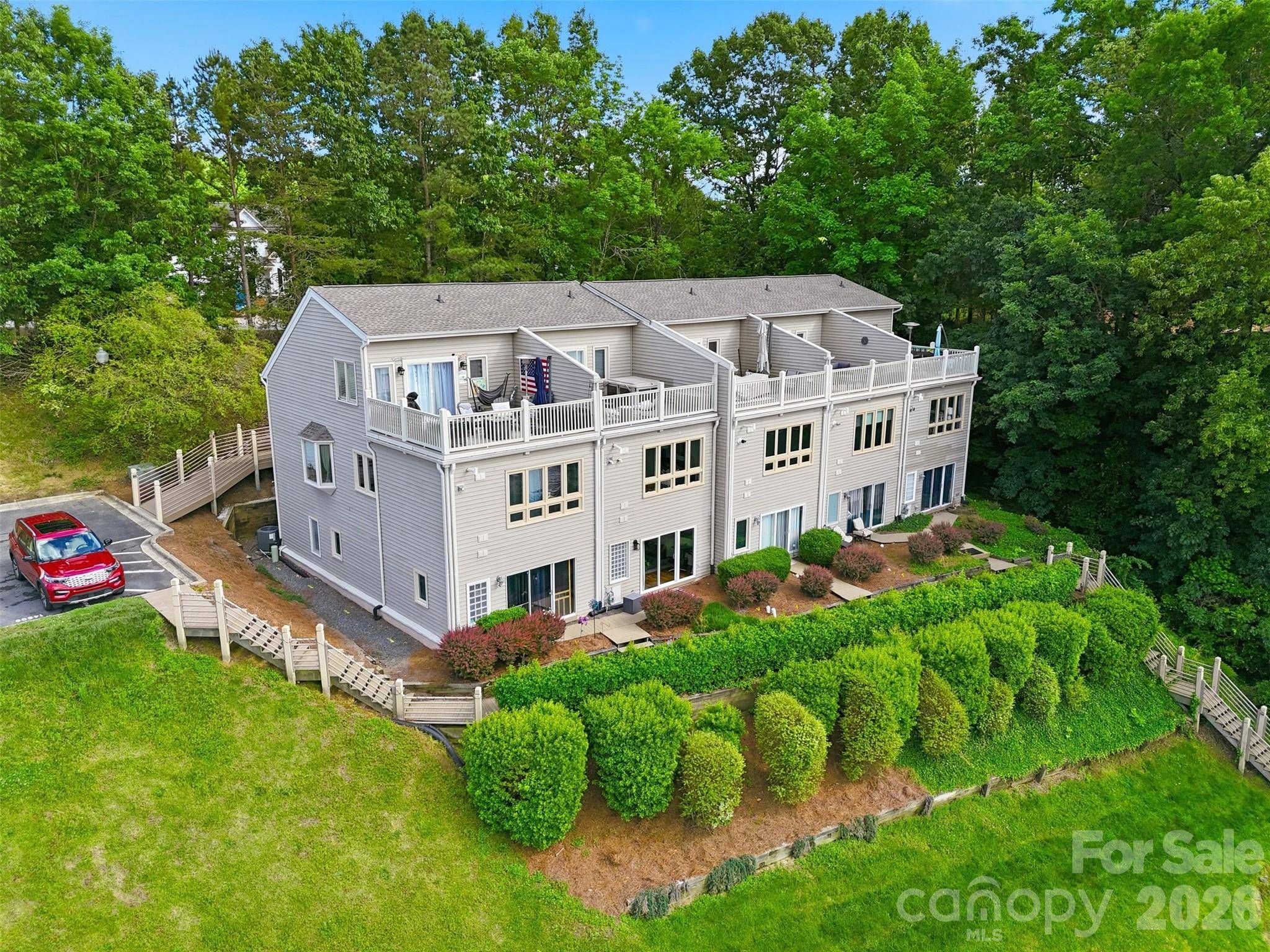 14614 Waterside DR, Charlotte, NC 28278