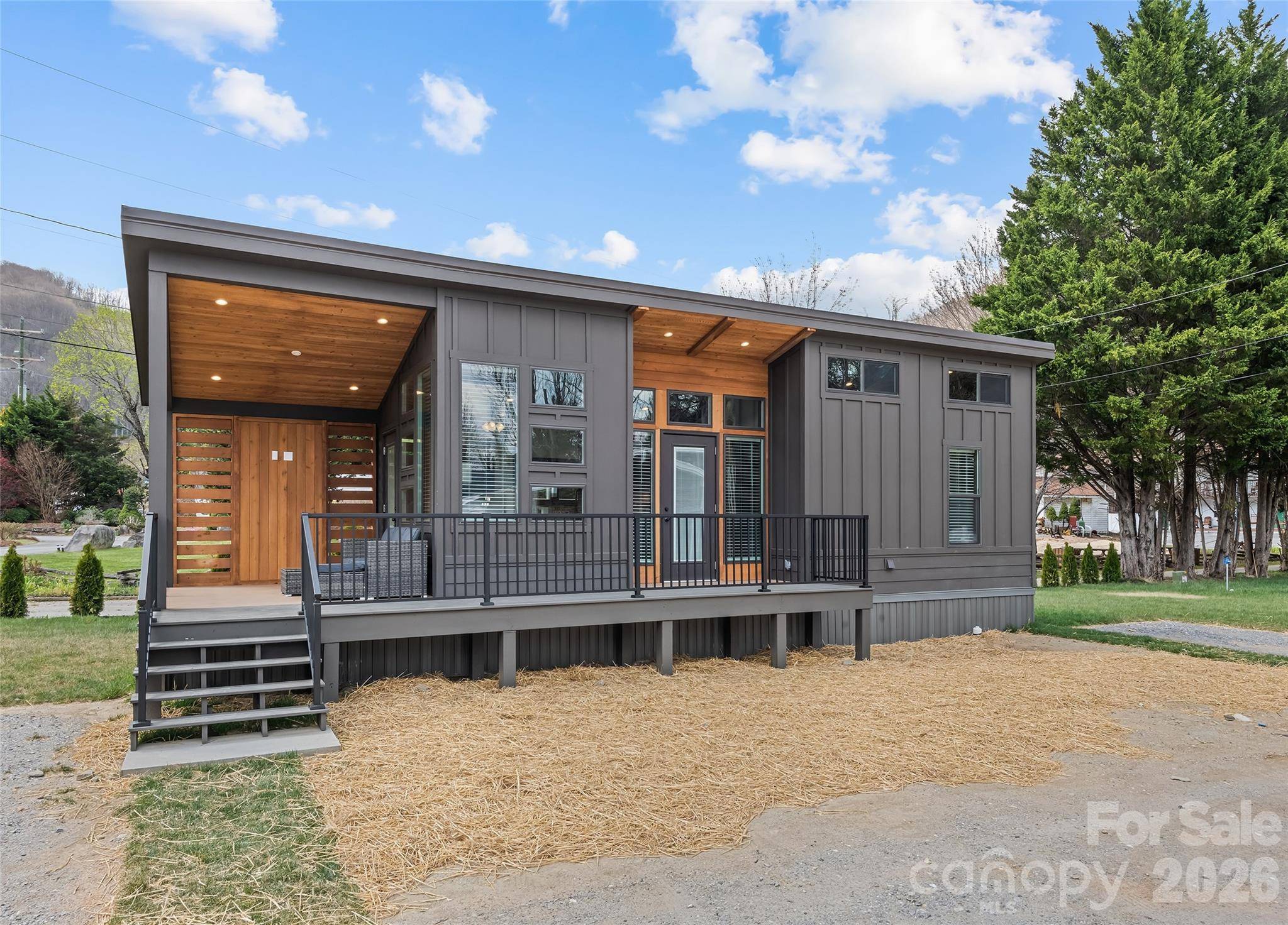 25 Getaway LN #1, Maggie Valley, NC 28751