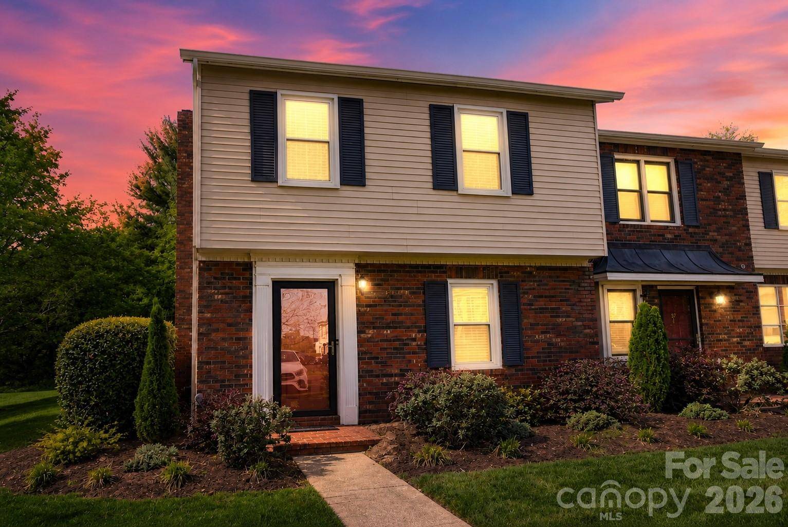 2705 N Center ST #36, Hickory, NC 28601