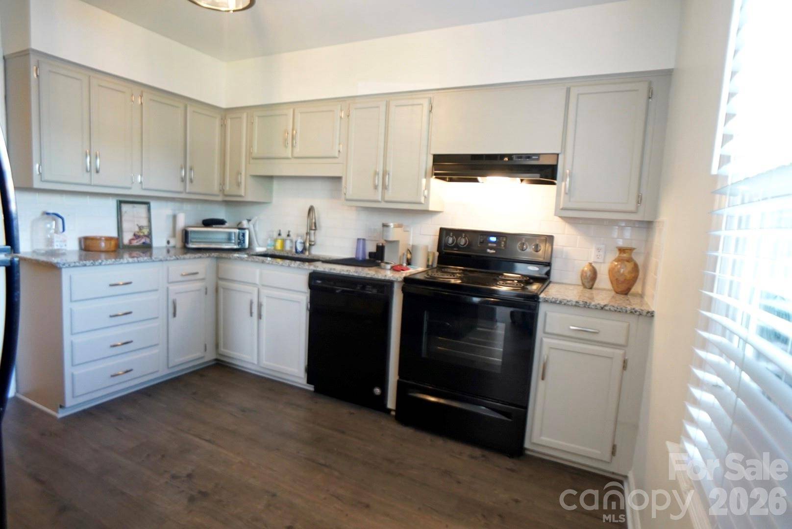 2705 N Center ST #36, Hickory, NC 28601