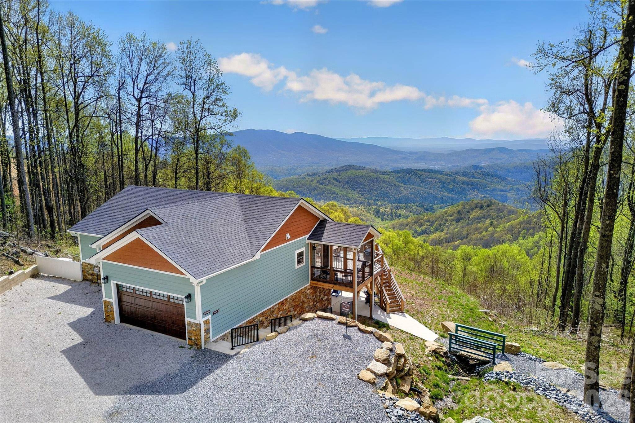 155 Wrenlock DR, Little Switzerland, NC 28749