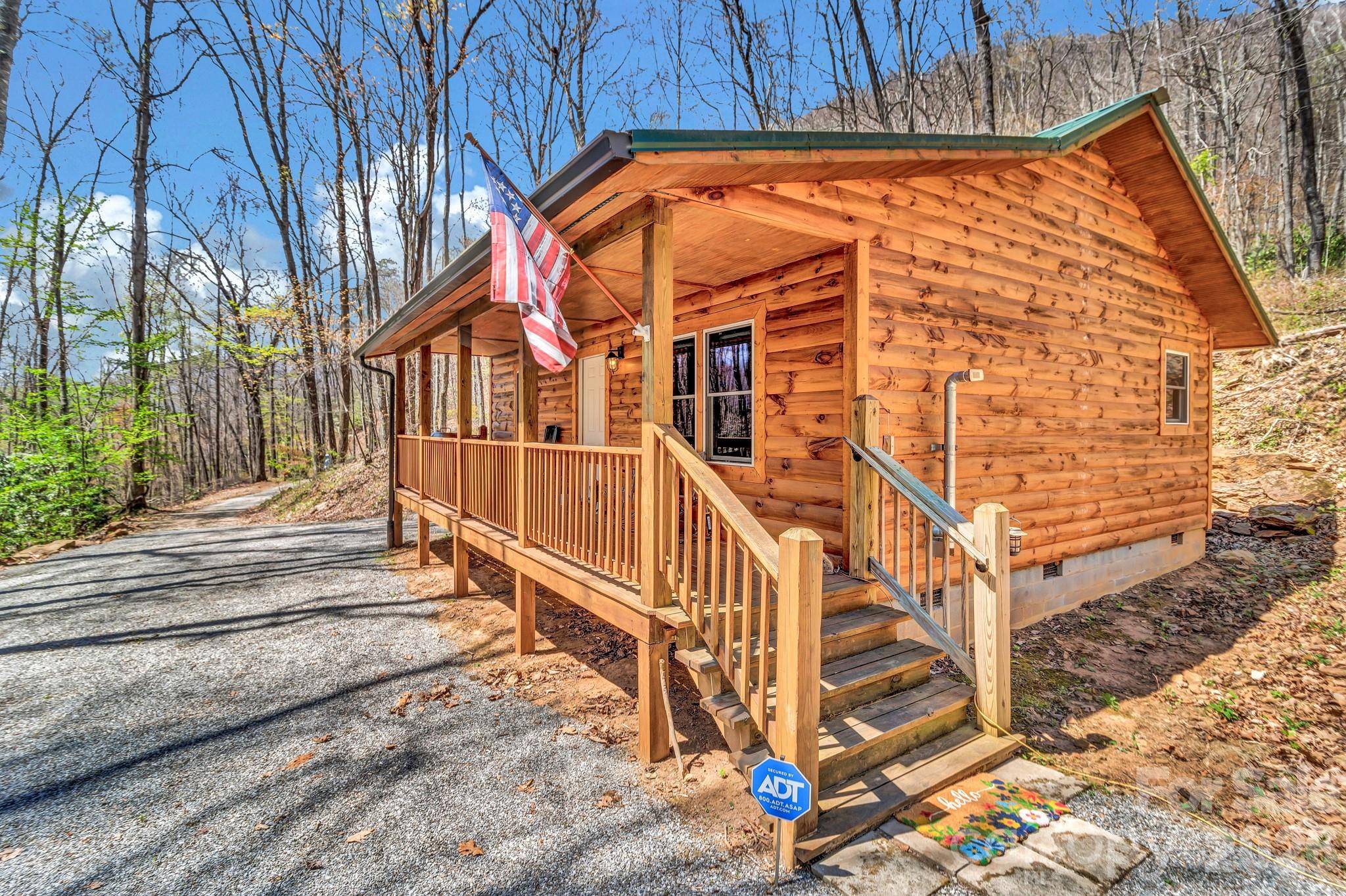1100 Panther Branch RD, Canton, NC 28716