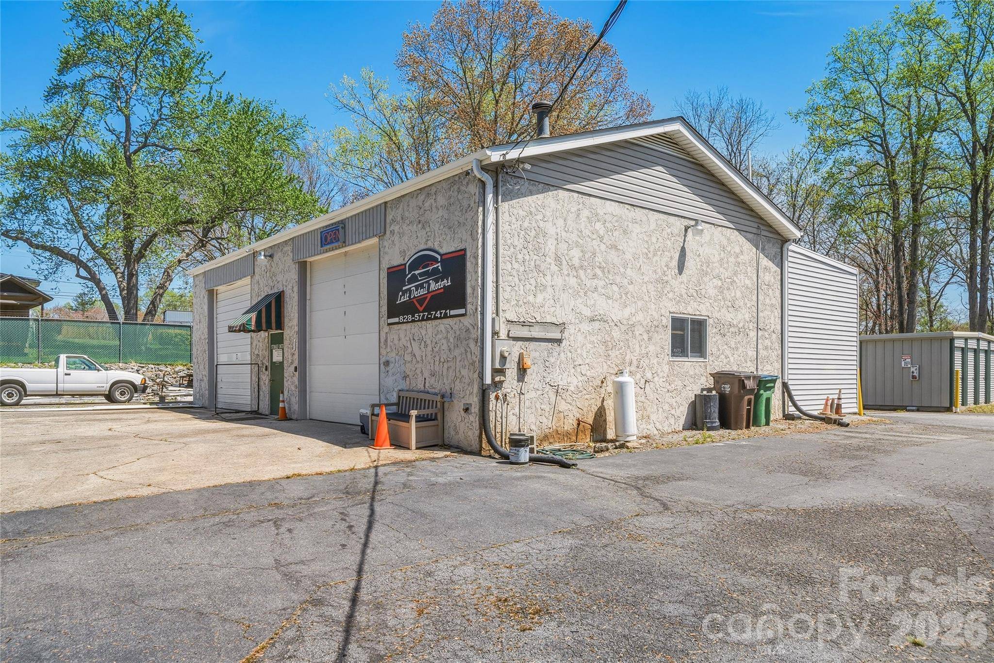 130 Oakland Hill DR, Etowah, NC 28729