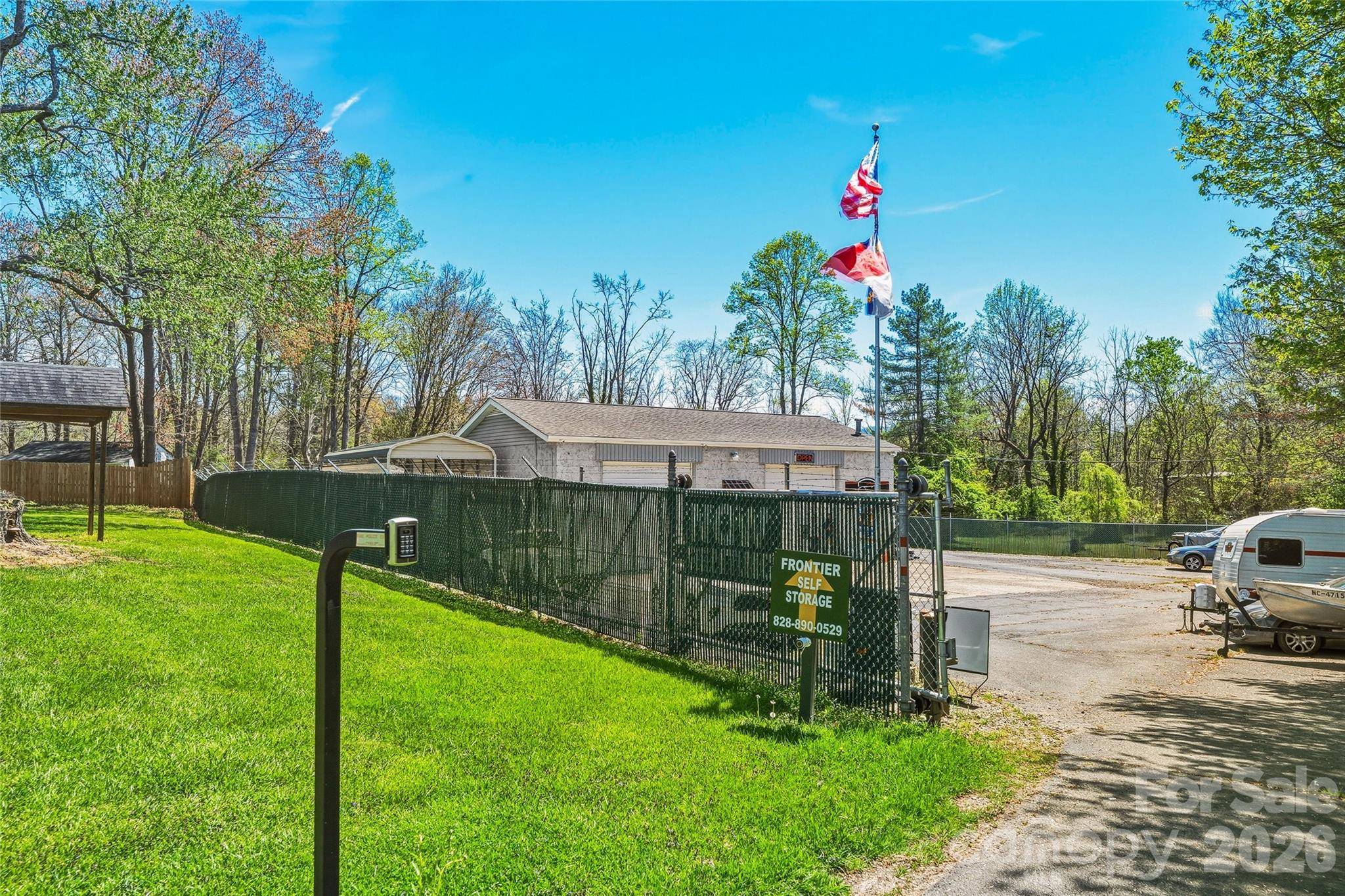 130 Oakland Hill DR, Etowah, NC 28729
