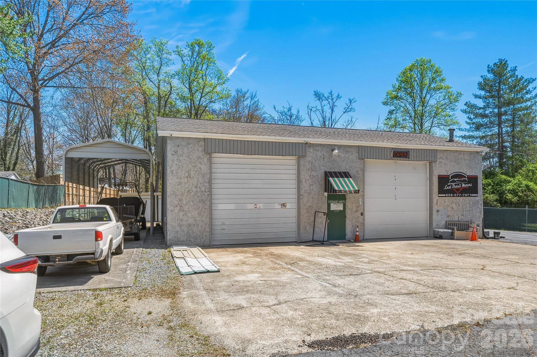 130 Oakland Hill DR, Etowah, NC 28729