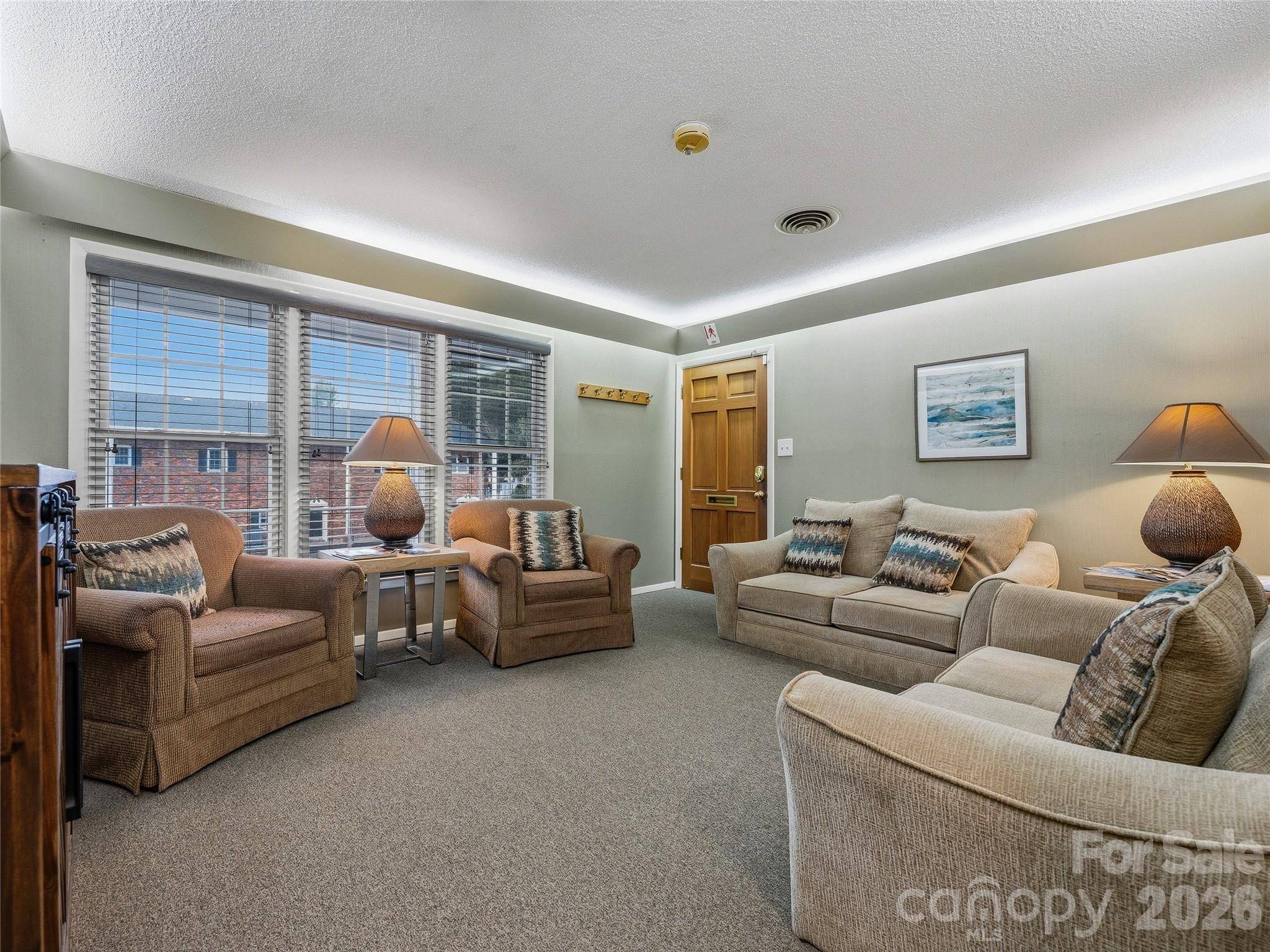 5 Doctors PARK #H2, Asheville, NC 28801