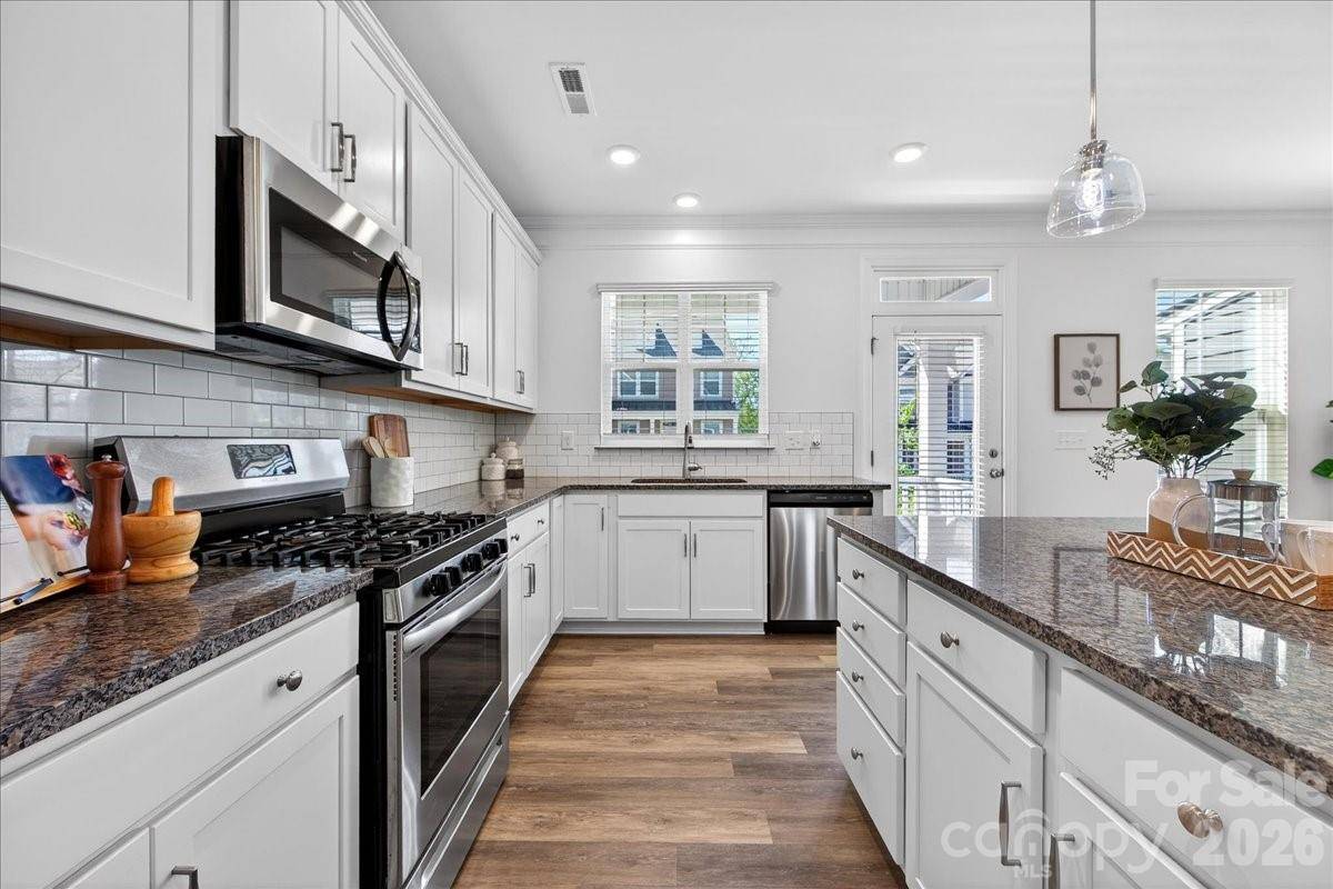 10436 Glenmere Creek CIR, Charlotte, NC 28262