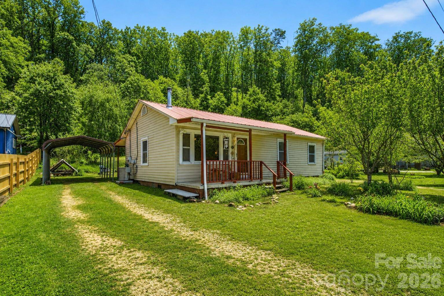522 Old Us 70 HWY W, Old Fort, NC 28762