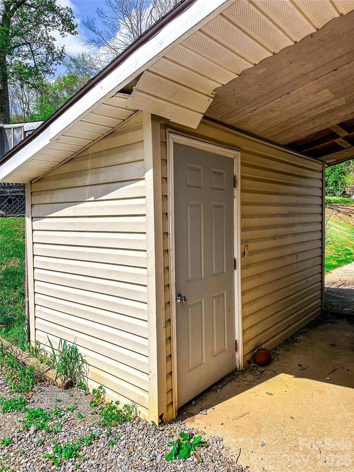 6 Lake Eden CIR, Black Mountain, NC 28711