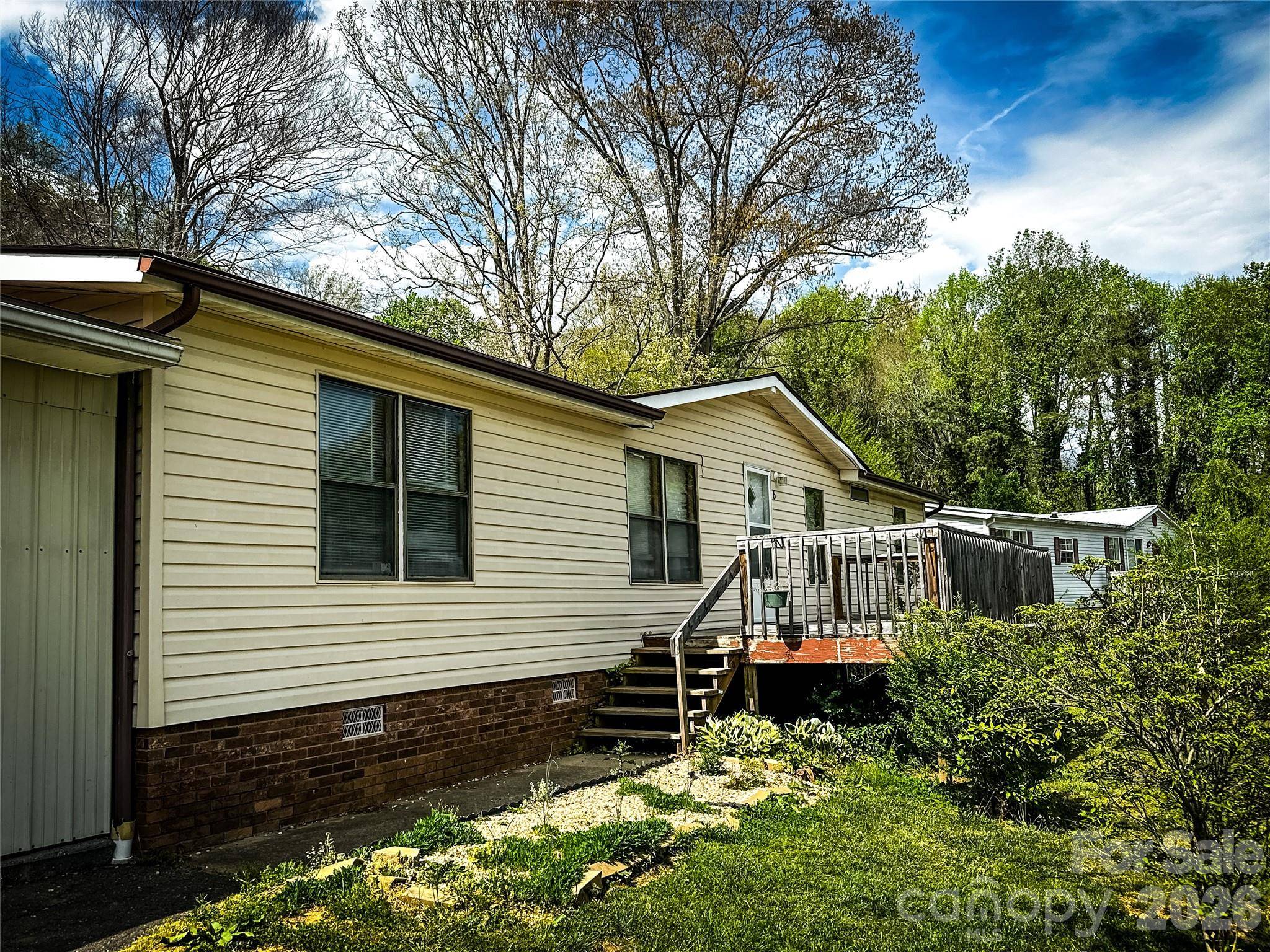 6 Lake Eden CIR, Black Mountain, NC 28711