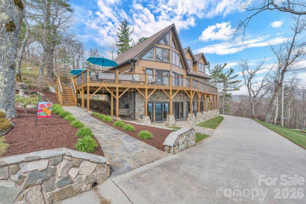 7054 Grandview CIR, Newland, NC 28657