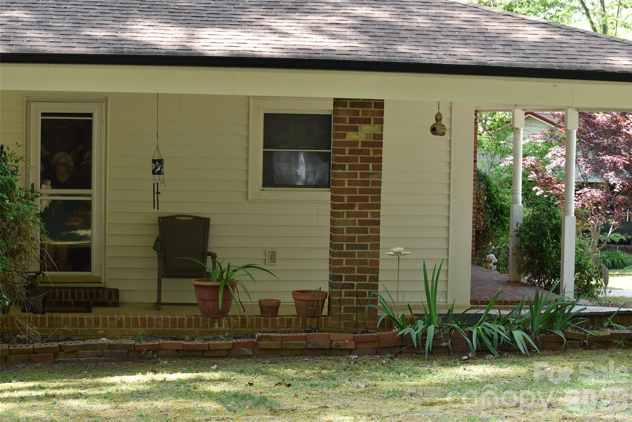 217 Redwood LN, Lincolnton, NC 28092