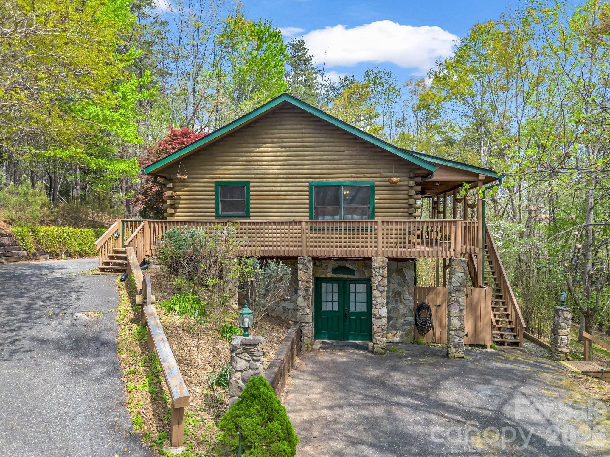 233 Shumont Estates RD, Lake Lure, NC 28746