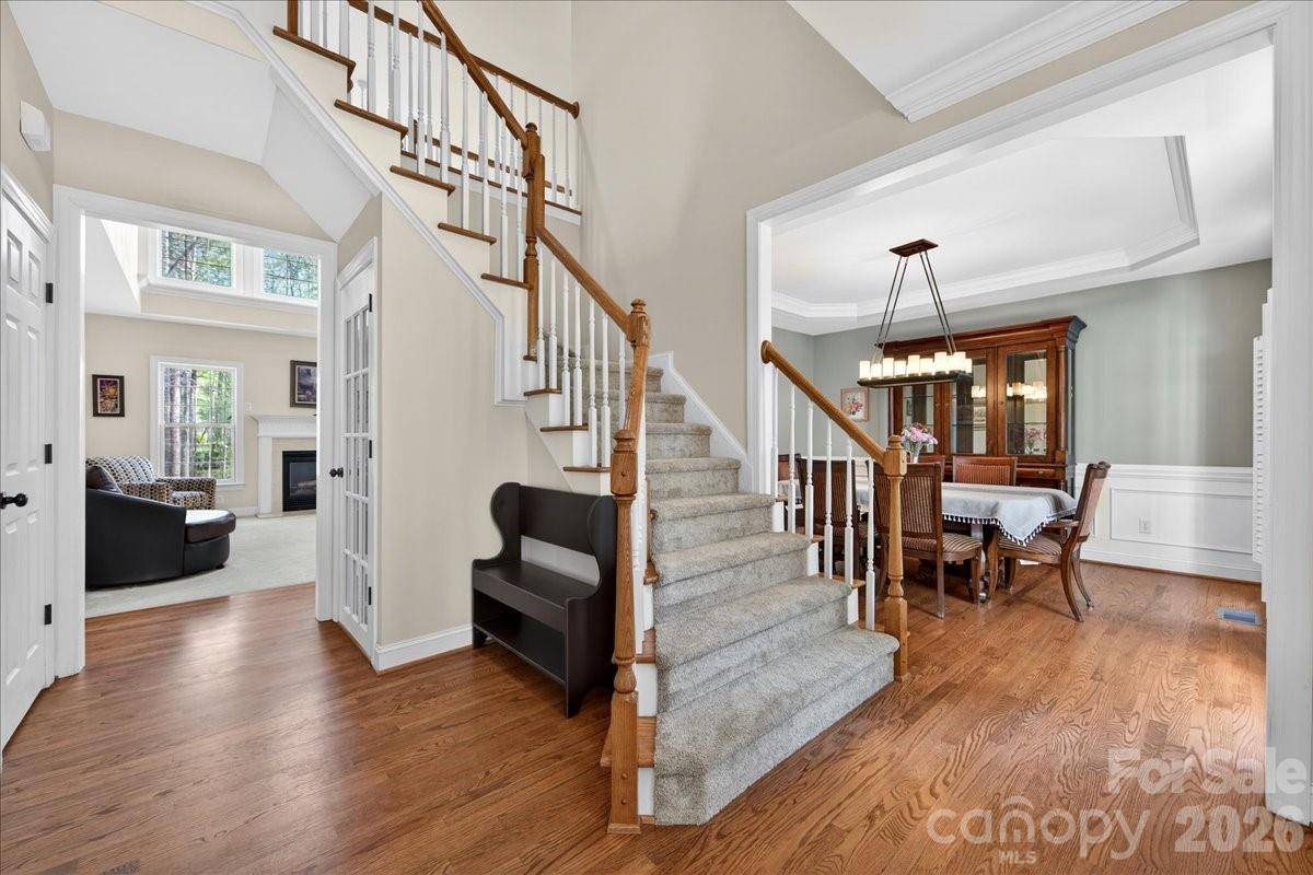 12532 Overlook Mountain DR, Charlotte, NC 28216