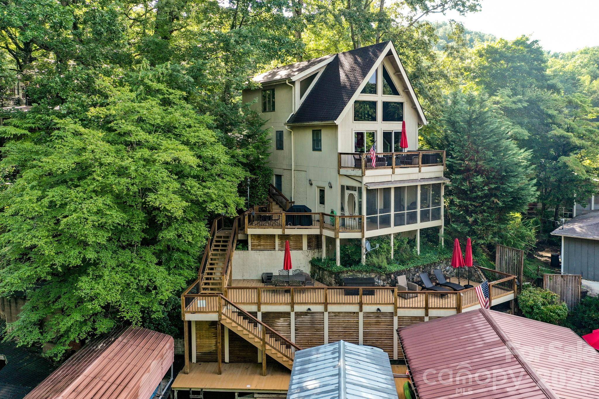 130 Edwards PT, Lake Lure, NC 28746