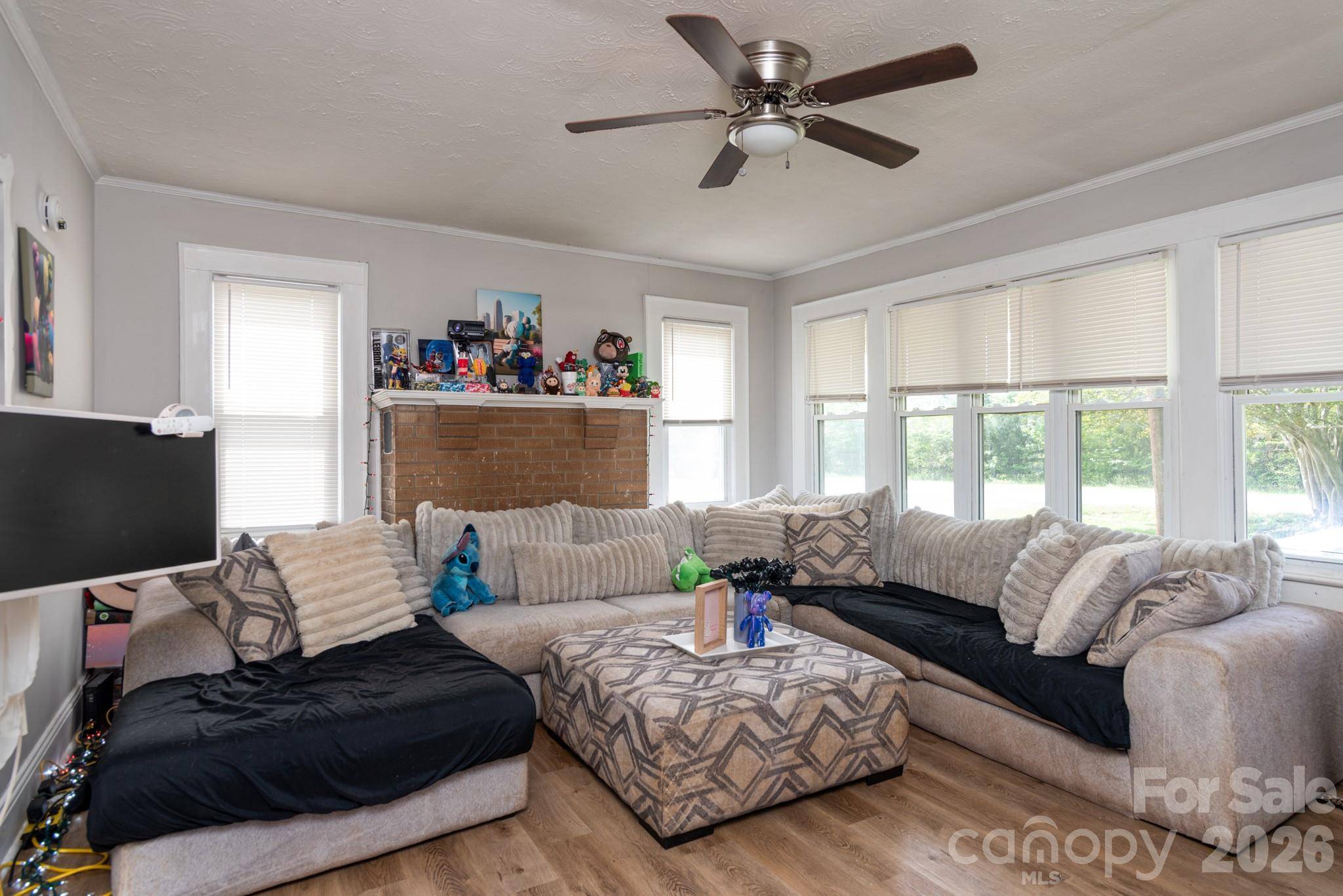 33 Central Heights DR, Concord, NC 28025