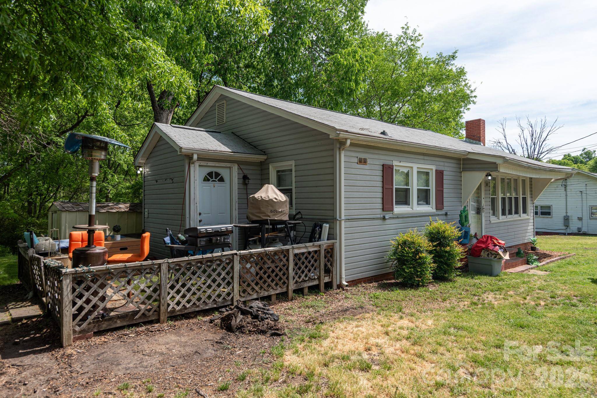33 Central Heights DR, Concord, NC 28025