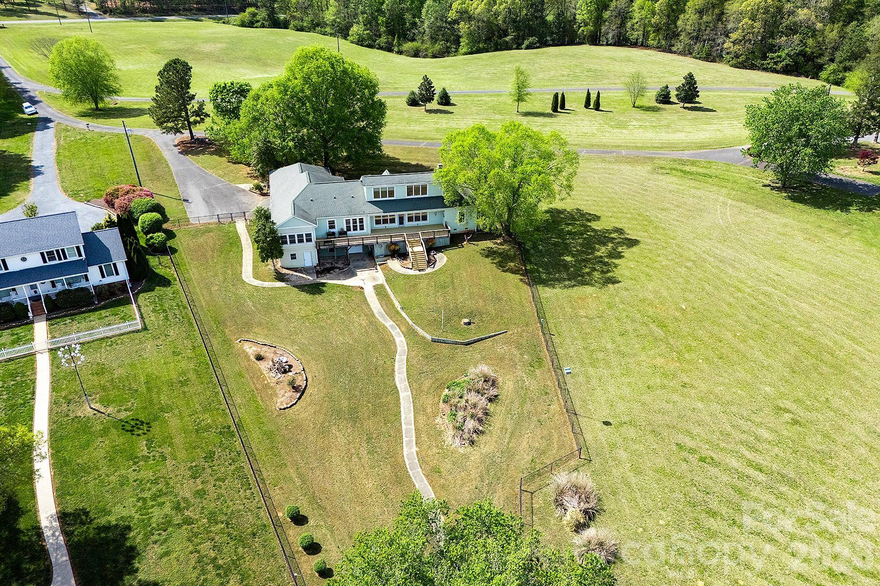 46356 Chase Point DR, Norwood, NC 28128