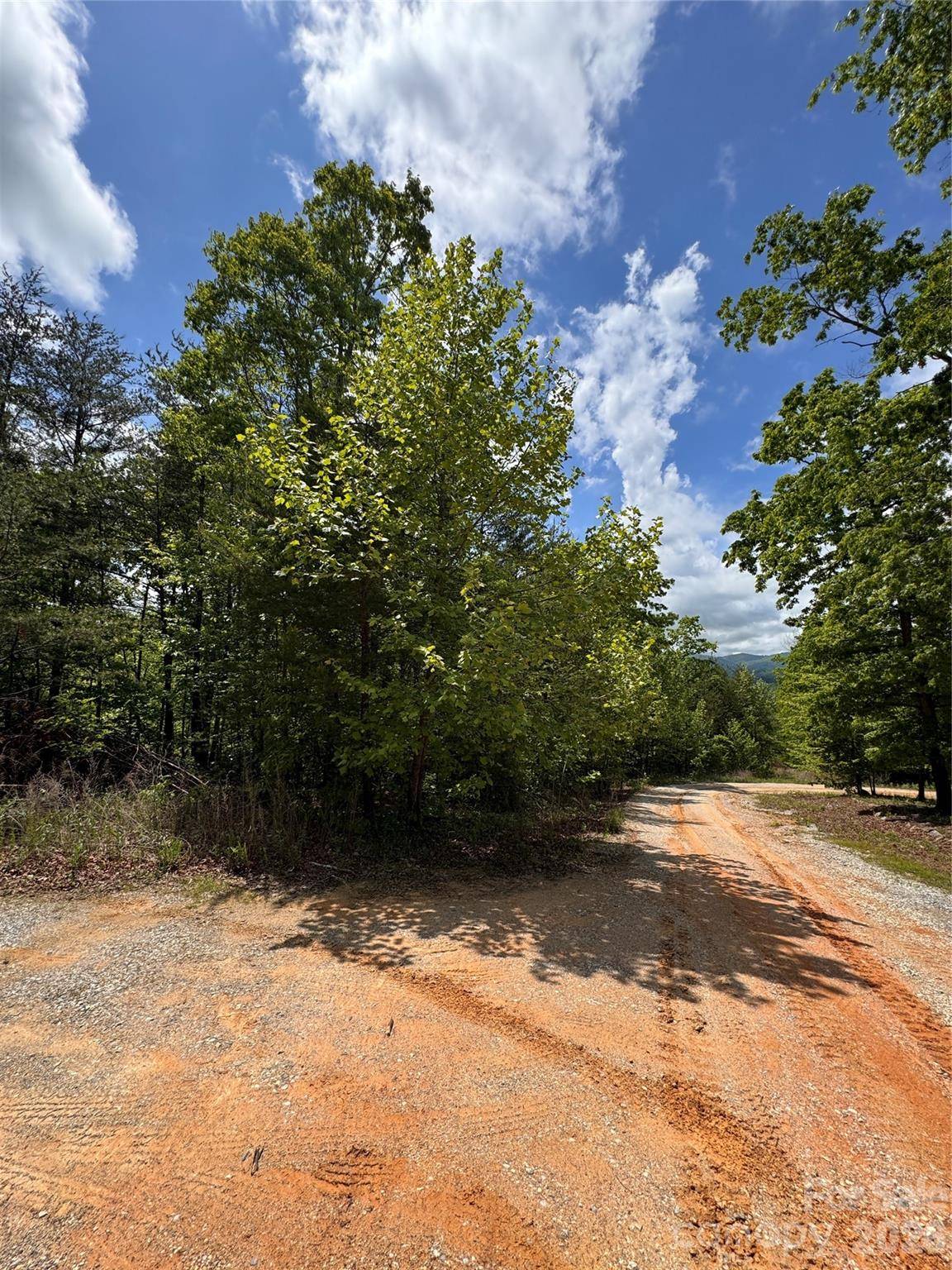 34 Montgomery DR, Marion, NC 28752