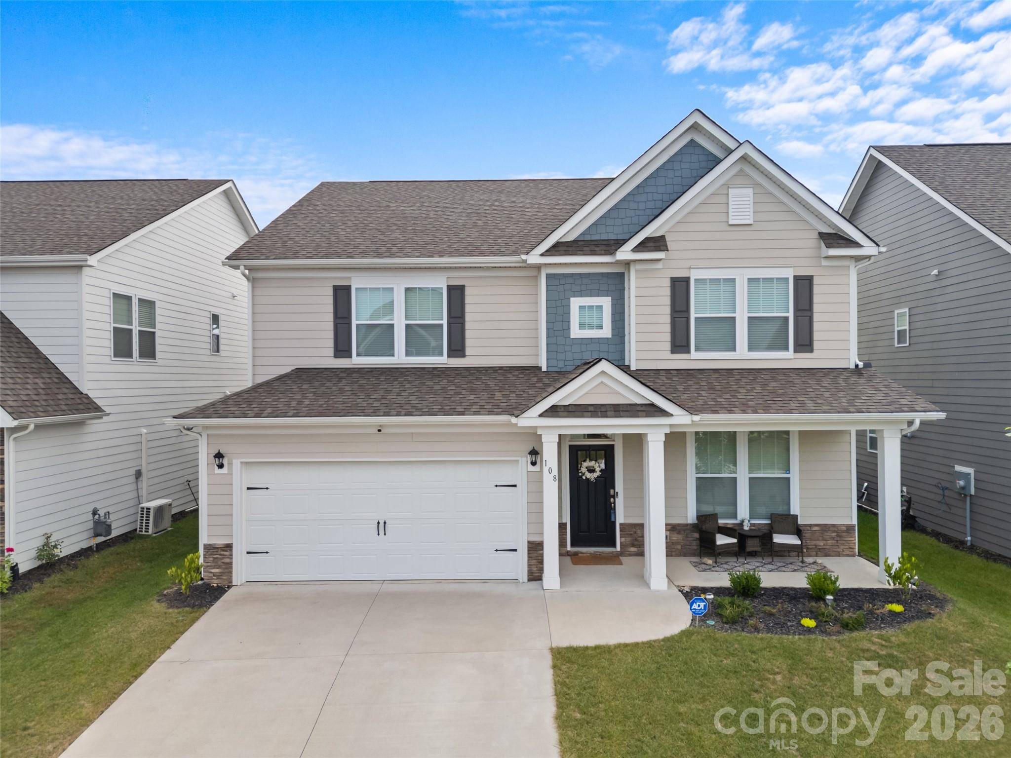 108 Thornberry RD, Hendersonville, NC 28792