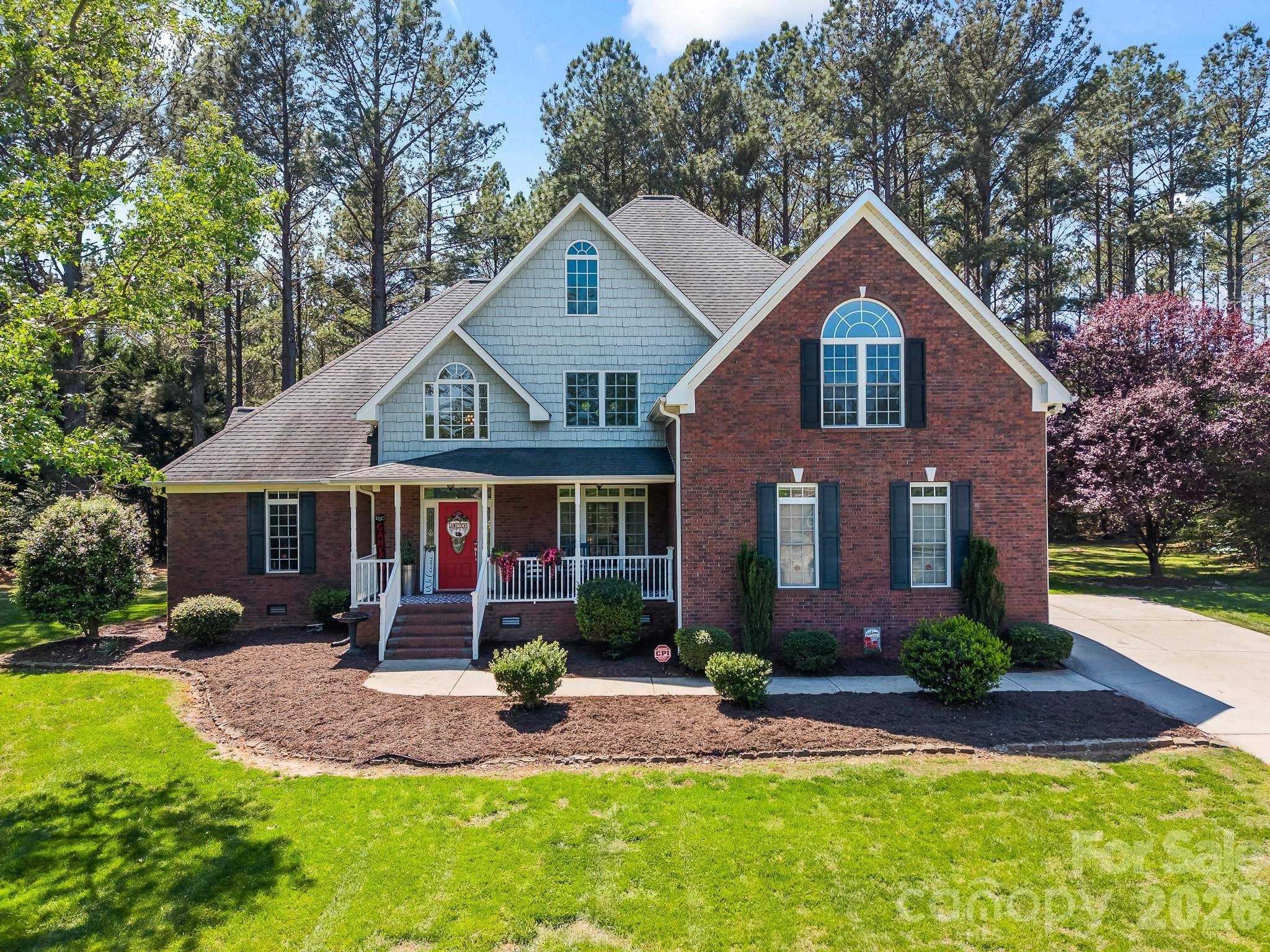 443 Crowders Bluff CT, Clover, SC 29710
