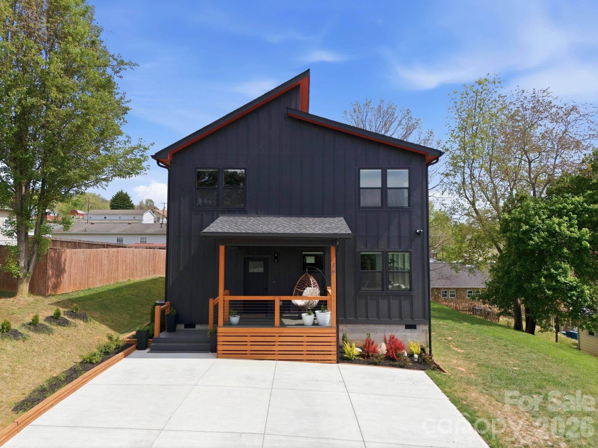 30 First ST, Canton, NC 28716