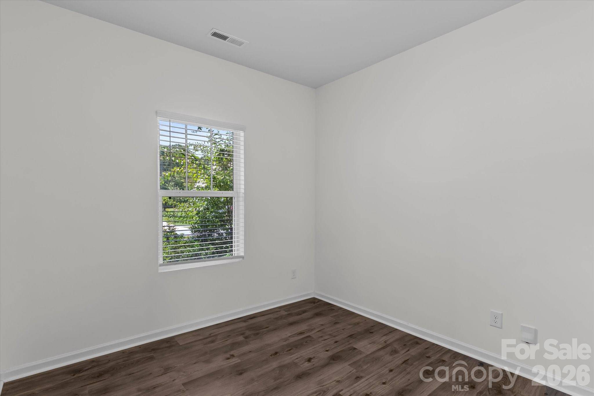 127 Buoy LN, Statesville, NC 28677