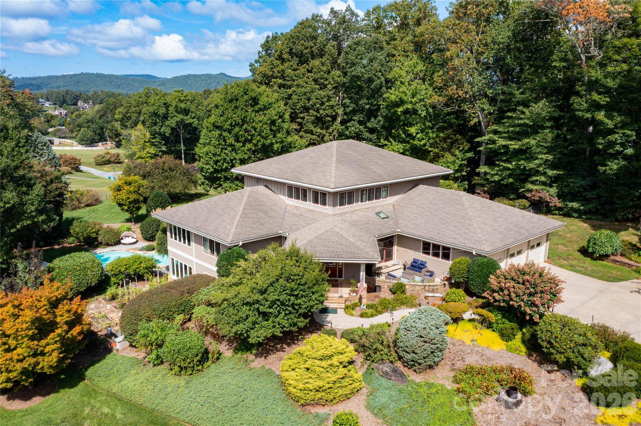 30 Rilandwell DR, Fletcher, NC 28732