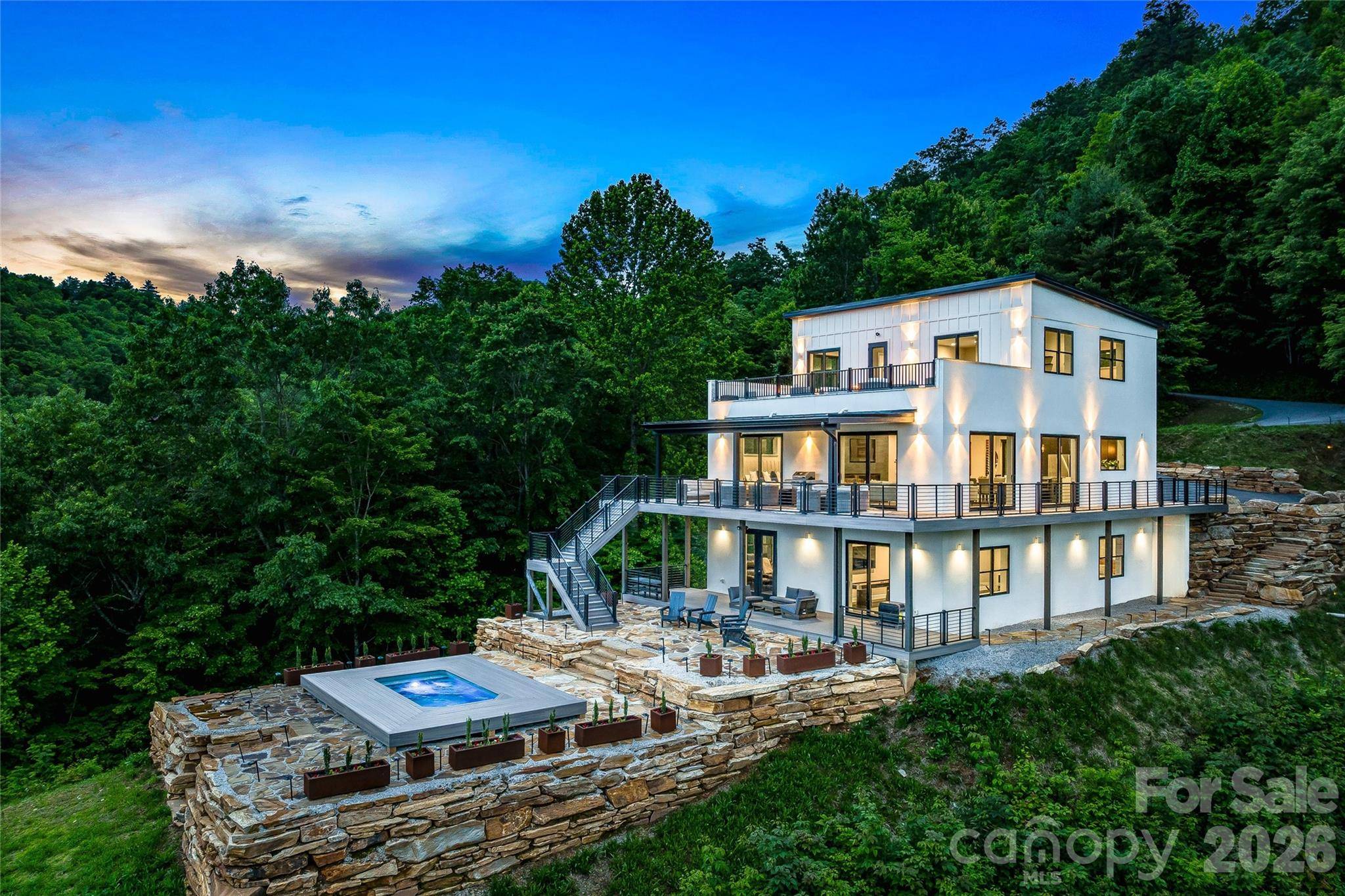 840 Fontana Trace DR, Almond, NC 28702