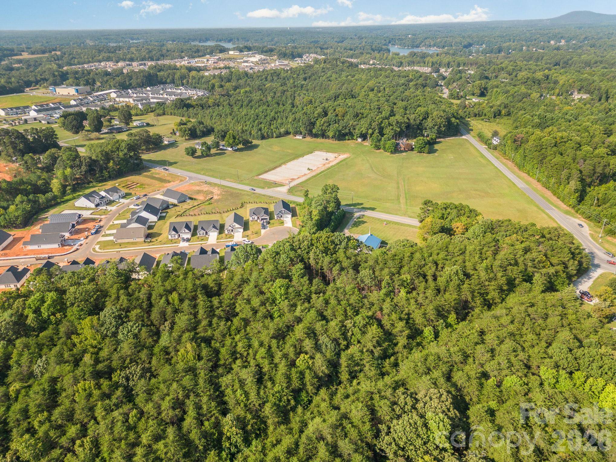 8137 McDonald DR, Sherrills Ford, NC 28673