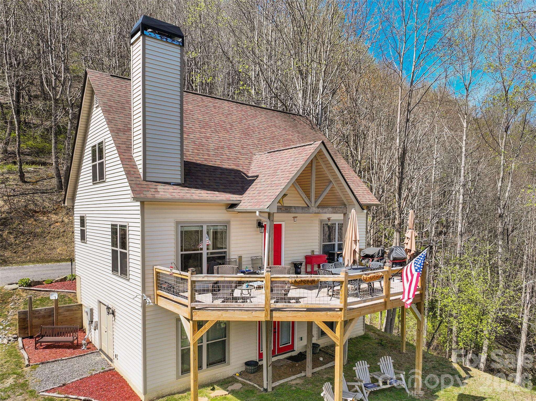 4823 Max Patch RD, Clyde, NC 28721