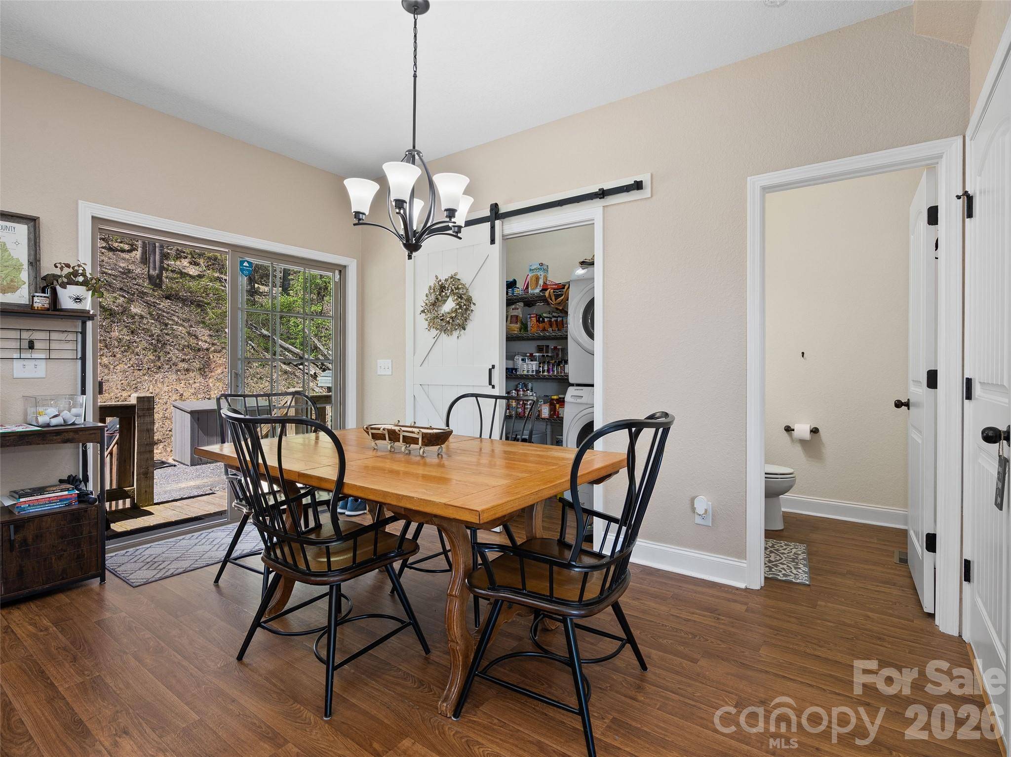 4823 Max Patch RD, Clyde, NC 28721