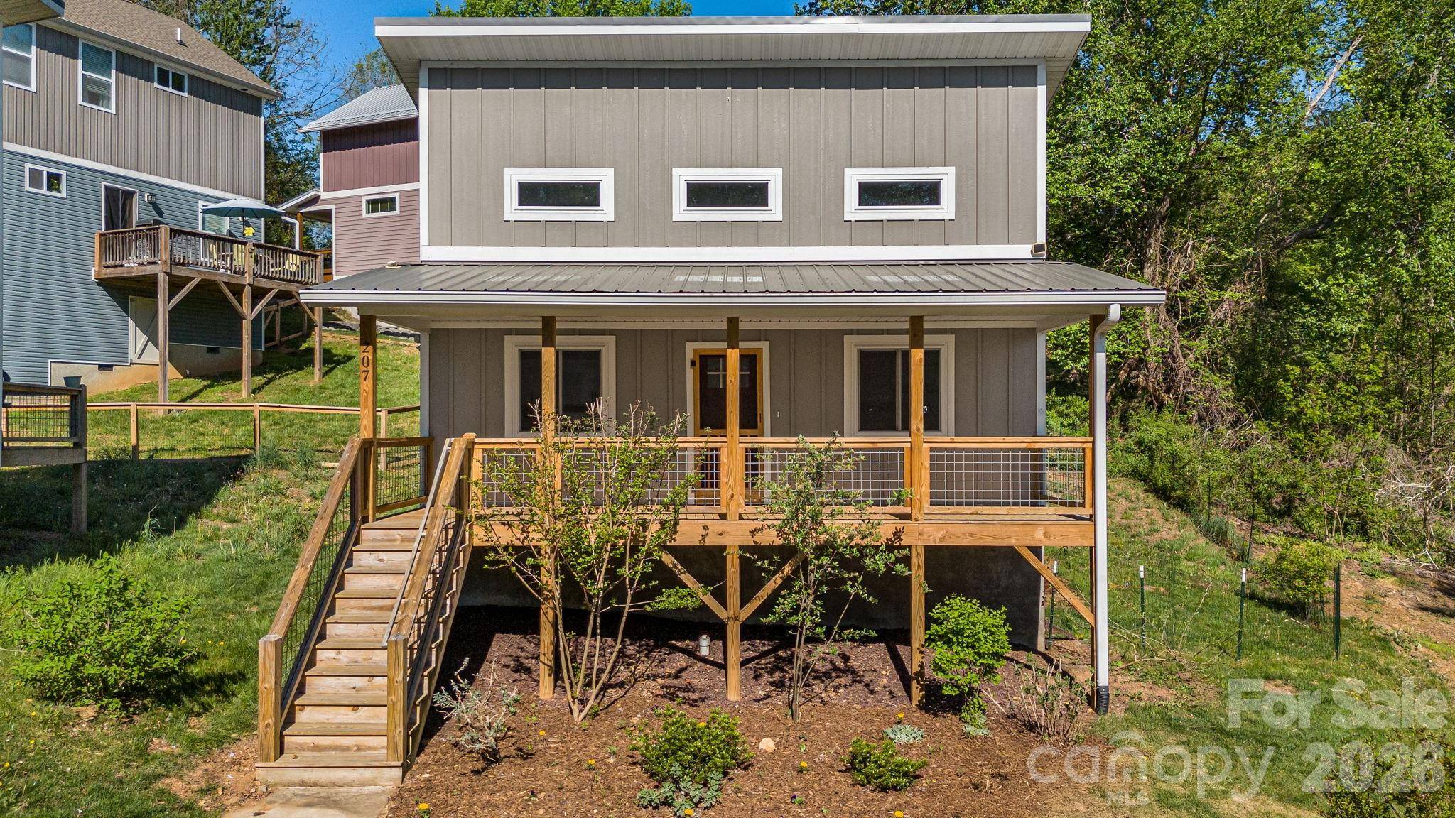 207 Hanover ST, Asheville, NC 28806
