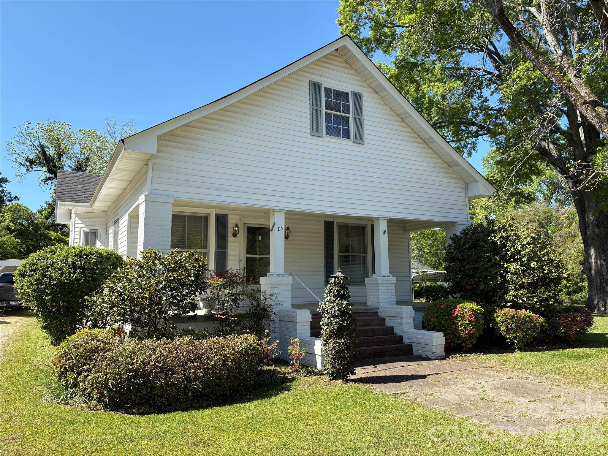 114 Hampton ST, Chester, SC 29706